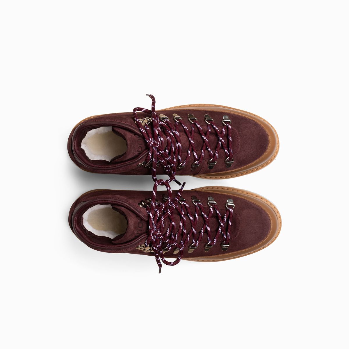 Mono Hiking Core Cap Suede Cognac Wine 