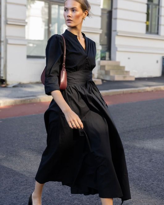 Hovedbilde MISSMAYA Maria Dress Ebony Poplin 