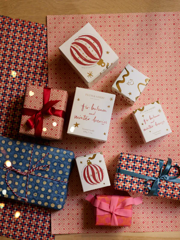 Plum and Ashby Festive Candle Fir Balsam & Winter Berries 